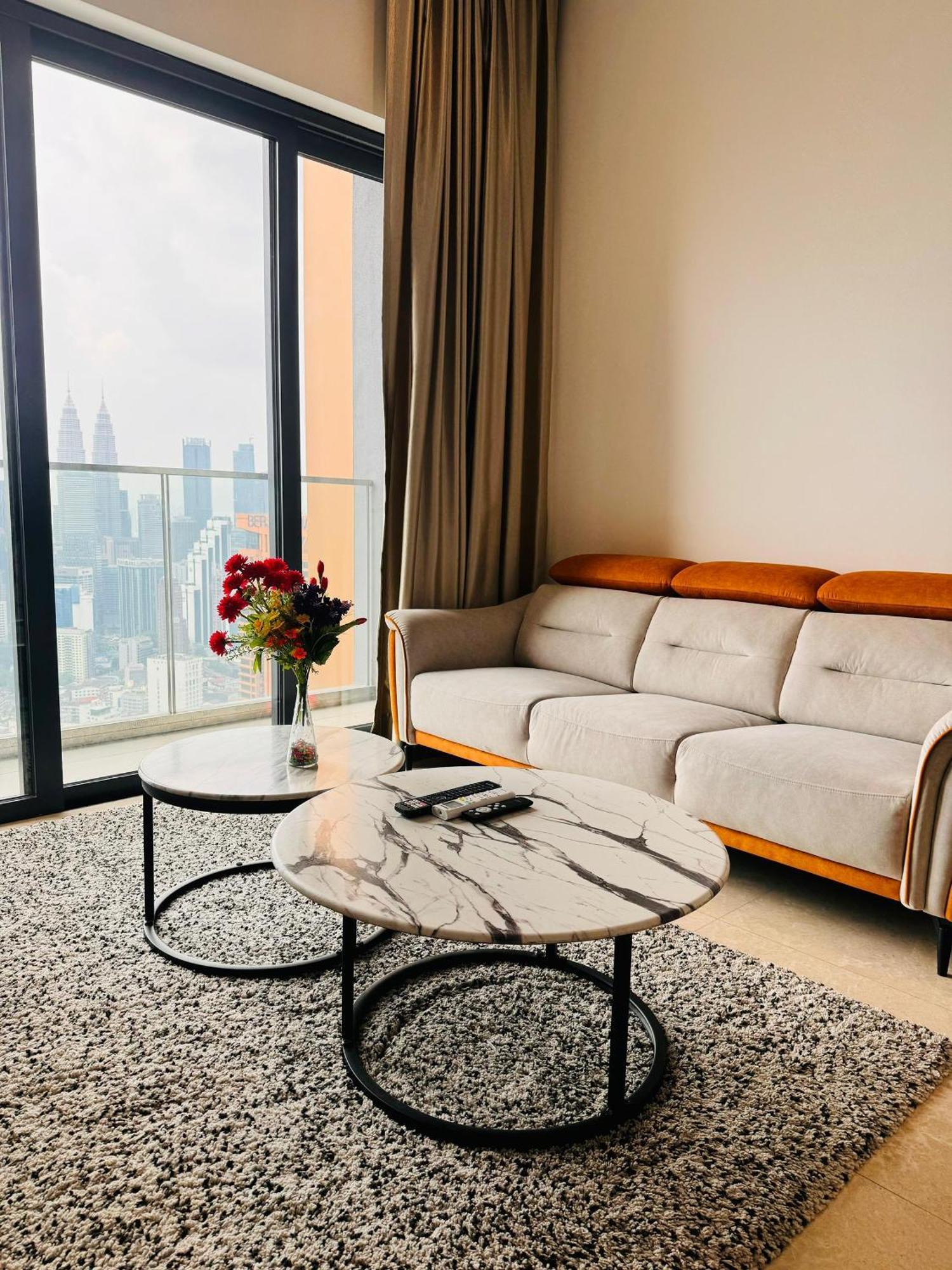 Lucantia Serviced Suites Kuala Lumpur Buitenkant foto